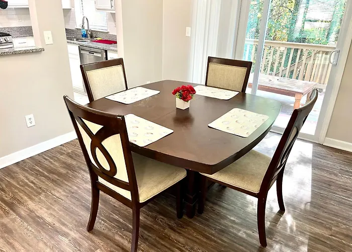 Rooms By Month Atlanta