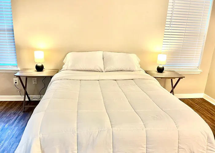 Rooms By Month Atlanta